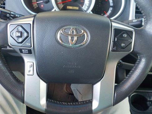 Used 2015 Toyota Tacoma 4x4 Double Cab w/ TRD Off-Road Package image 19