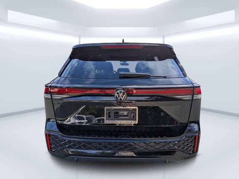 New 2026 Volkswagen Tiguan SE R-Line image 4