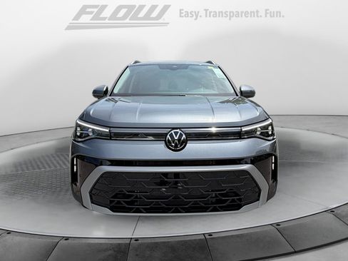 New 2026 Volkswagen Taos SEL AWD/4WD image 2