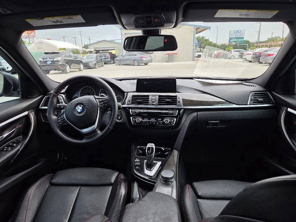 Used 2017 BMW 330i Sedan RWD image 23