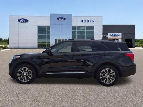 Certified 2023 Ford Explorer XLT w/ Equipment Group 202A AWD/4WD image 6