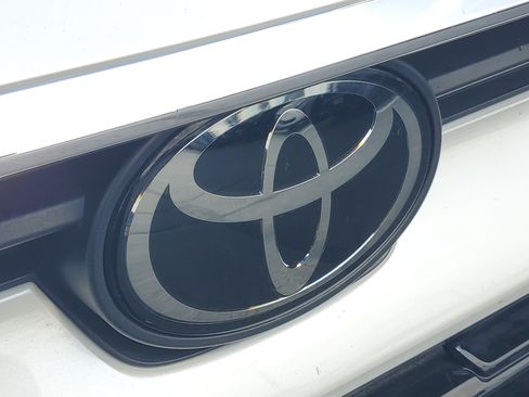 Certified 2024 Toyota Grand Highlander AWD image 7