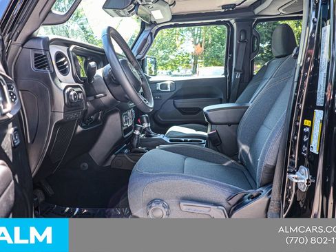 Used 2024 Jeep Wrangler Unlimited Sport AWD/4WD image 17
