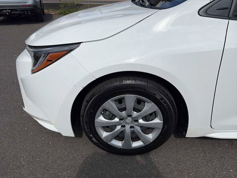 Used 2023 Toyota Corolla LE image 18