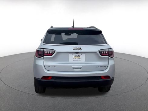 Used 2025 Jeep Compass Limited image 12