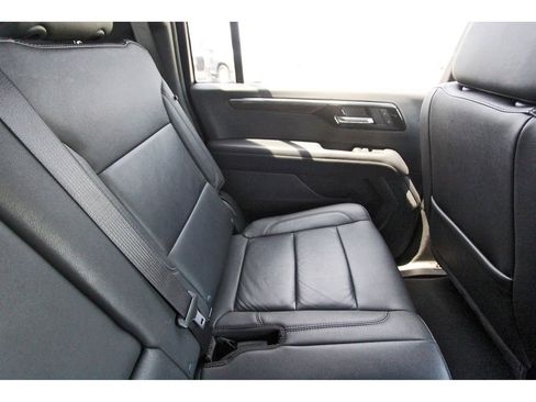 Used 2025 Chevrolet Suburban Z71 AWD/4WD image 11