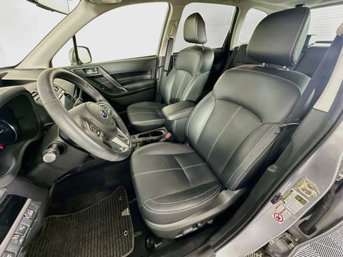 Used 2018 Subaru Forester 2.5i Touring w/ Popular Package #2 AWD/4WD image 13