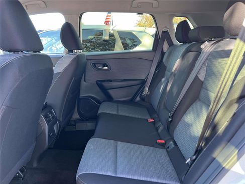 Certified 2023 Nissan Rogue SV image 12