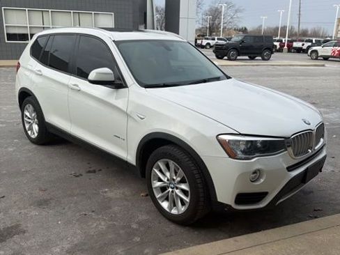 Used 2016 BMW X3 xDrive28i image 1