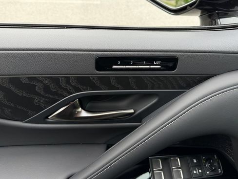 New 2026 Lexus LX 600 4WD w/ Luxury Package image 31