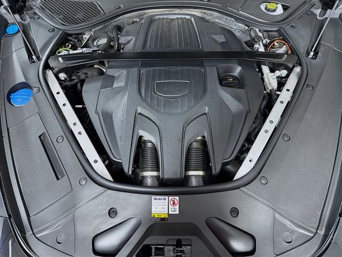 Certified 2023 Porsche Panamera 4S image 30