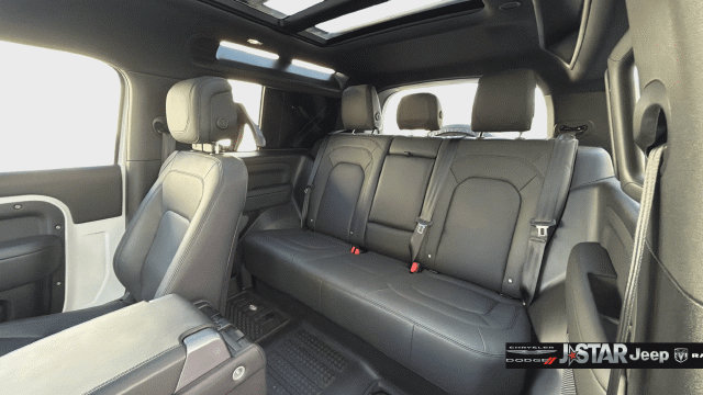 Used 2023 Land Rover Defender 90 S AWD/4WD image 24