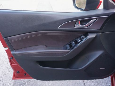 Used 2017 MAZDA MAZDA3 Grand Touring image 26