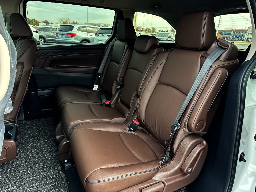 New 2027 Honda Odyssey Touring image 23