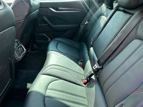 Used 2018 Maserati Levante GranSport AWD/4WD image 8