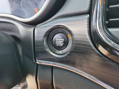 Used 2021 Jeep Grand Cherokee Limited w/ Quick Order Package 28K 80th image 16