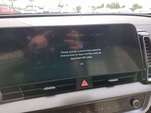 Used 2024 Kia Sportage EX FWD image 7