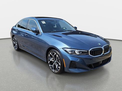 Certified 2025 BMW 330i Sedan w/ Premium Package image 4