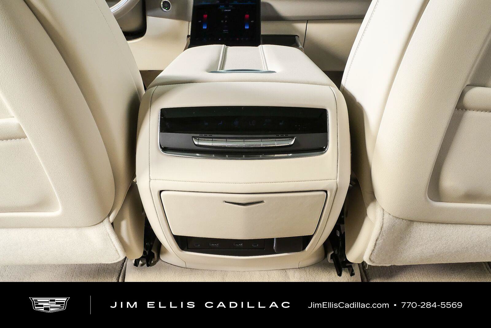 New 2026 Cadillac Escalade Platinum Sport w/ LPO, ONYX Package AWD/4WD image 18