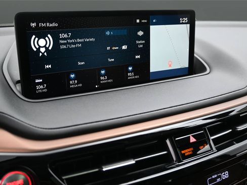 Certified 2023 Acura MDX SH-AWD w/ Technology Package image 4