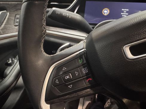 Used 2023 Jeep Grand Cherokee Limited w/ MOPAR Finishing Package image 12