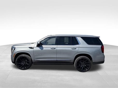 Used 2025 GMC Yukon Denali Ultimate AWD/4WD image 16