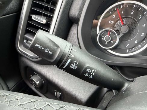 Used 2025 RAM 1500 Big Horn AWD/4WD image 34