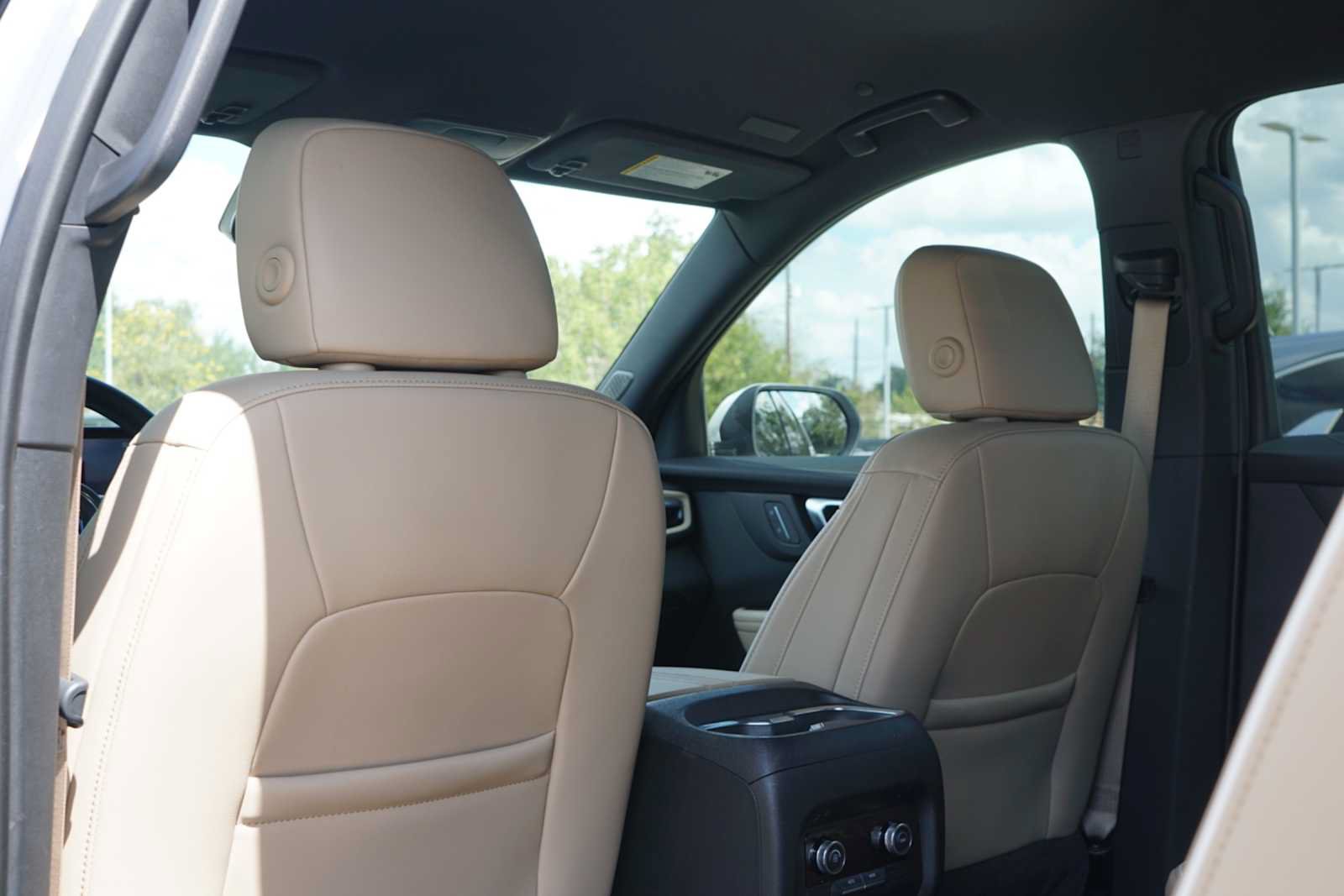 Used 2025 Buick Enclave Preferred FWD image 19