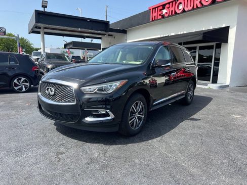 Used 2018 INFINITI QX60 Luxe image 2