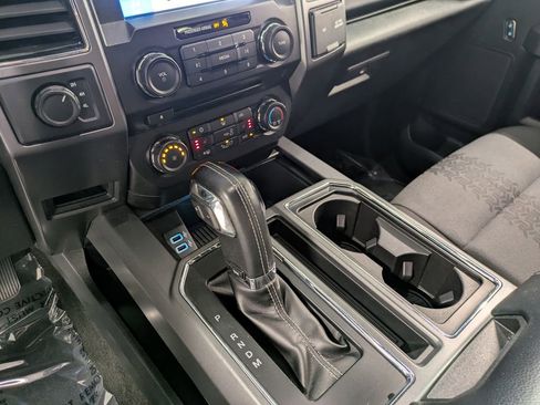 Used 2018 Ford F150 XLT w/ Equipment Group 302A Luxury AWD/4WD image 15