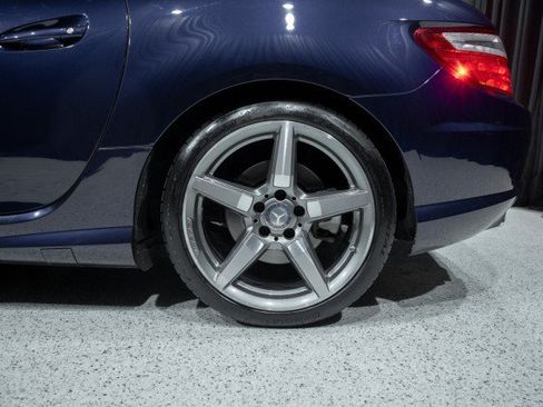 Certified 2015 Mercedes-Benz SLK 250 image 8