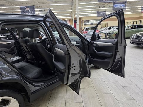 Used 2015 BMW X1 sDrive28i RWD image 14
