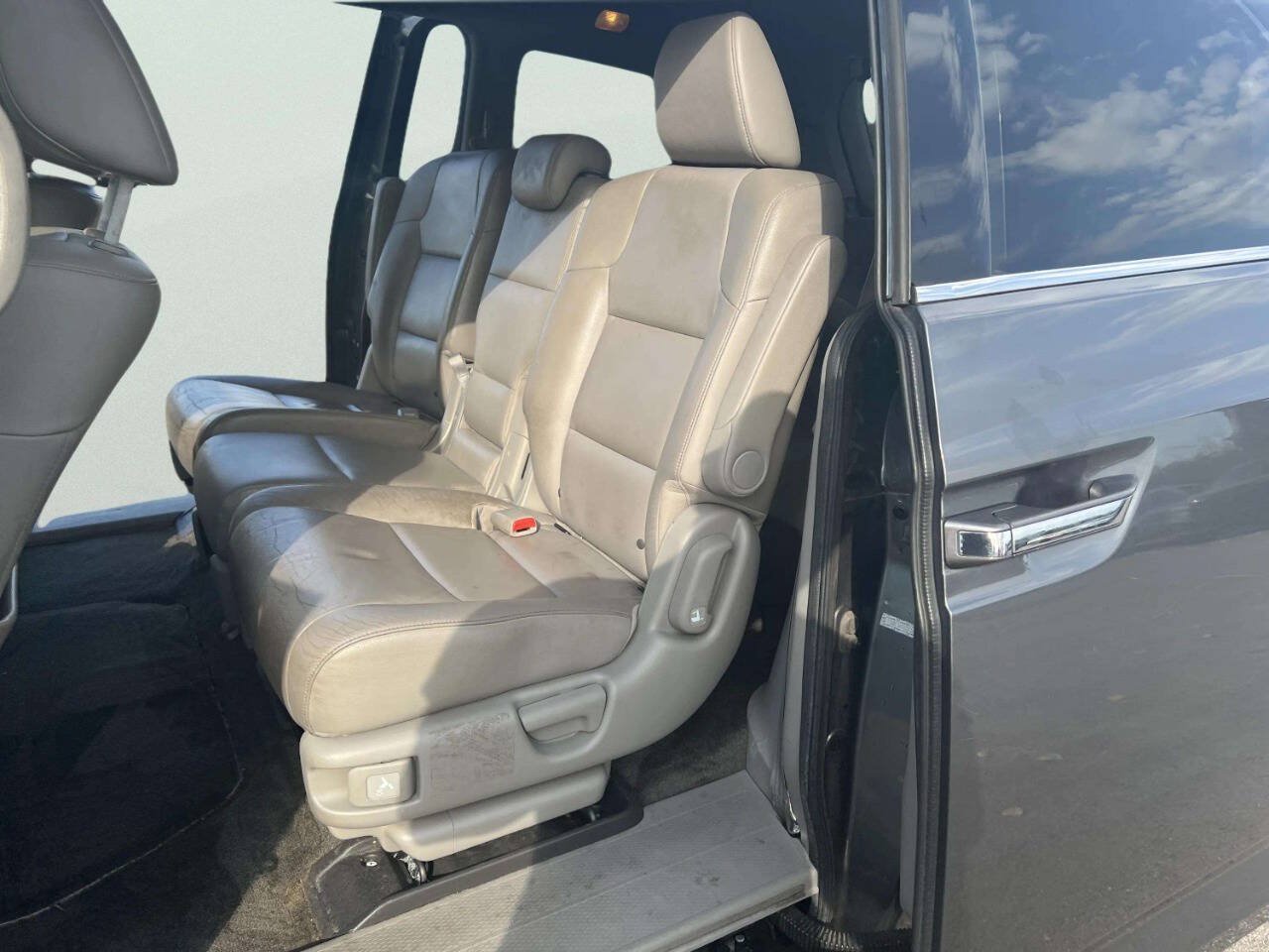 Used 2012 Honda Odyssey Touring image 23