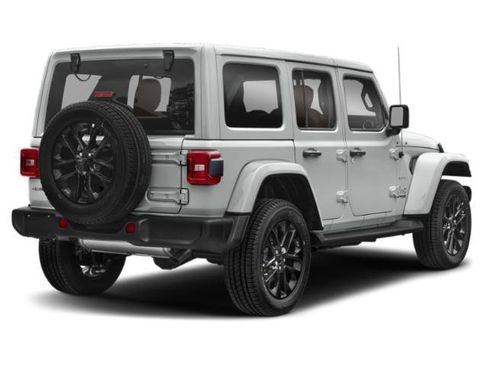 Used 2021 Jeep Wrangler Unlimited Sahara AWD/4WD image 2
