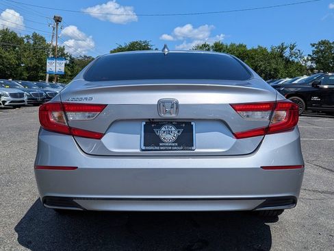 Used 2018 Honda Accord EX-L image 9