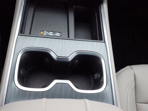 New 2026 GMC Acadia Elevation w/ Elevation Premium Package image 15