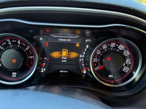 Used 2021 Dodge Challenger SXT RWD image 14