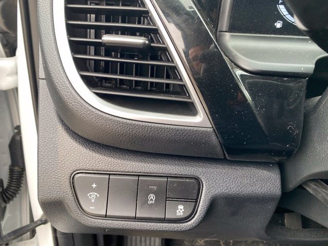 Used 2025 Kia Seltos S FWD image 18