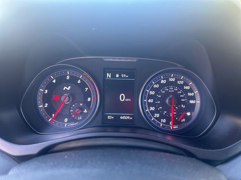 Used 2022 Hyundai Veloster N image 11