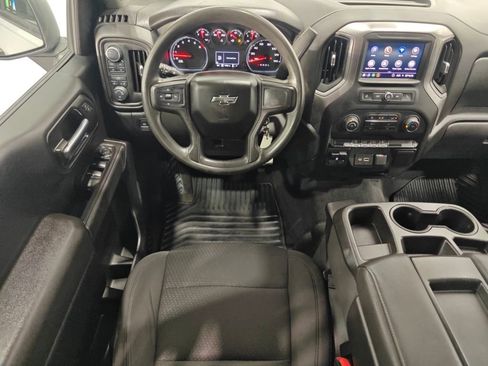 Used 2021 Chevrolet Silverado 1500 Custom Trail Boss AWD/4WD image 4