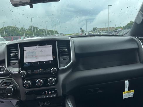 New 2026 RAM 1500 Express AWD/4WD image 12