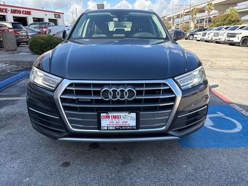 Used 2020 Audi Q5 2.0T Premium AWD/4WD image 2