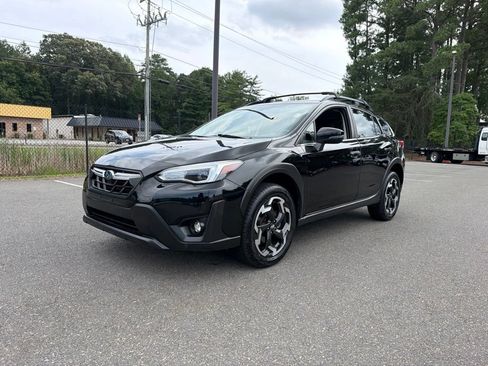 Used 2021 Subaru Crosstrek 2.5i Limited w/ Moonroof Package 2 AWD/4WD image 2