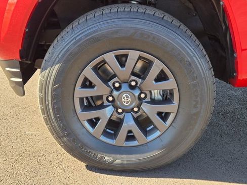 Certified 2023 Toyota Tacoma SR5 image 9