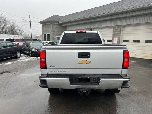 Used 2019 Chevrolet Silverado 2500 W/T AWD/4WD image 4