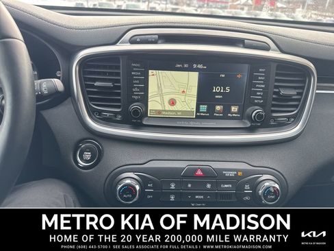 Used 2016 Kia Sorento EX w/ EX Touring Package image 21