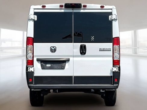 Used 2025 RAM ProMaster 2500 w/ U-Haul Equipment Group FWD image 5