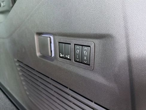 New 2026 GMC Yukon XL Elevation AWD/4WD image 38