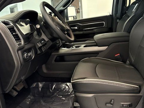 New 2026 RAM 2500 Laramie w/ Night Edition AWD/4WD image 12