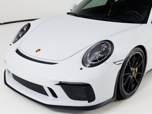 Used 2018 Porsche 911 GT3 RWD image 56